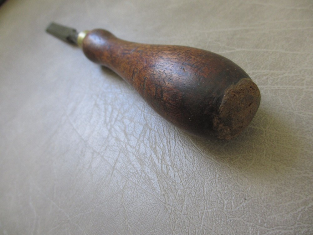 Vintage Wards Master 1/2" Woodworking Bevel Edge Socket Chisel