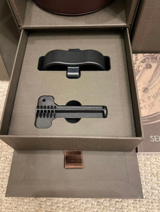 Rare PATEK PHILIPPE Single Watch Winder Unused