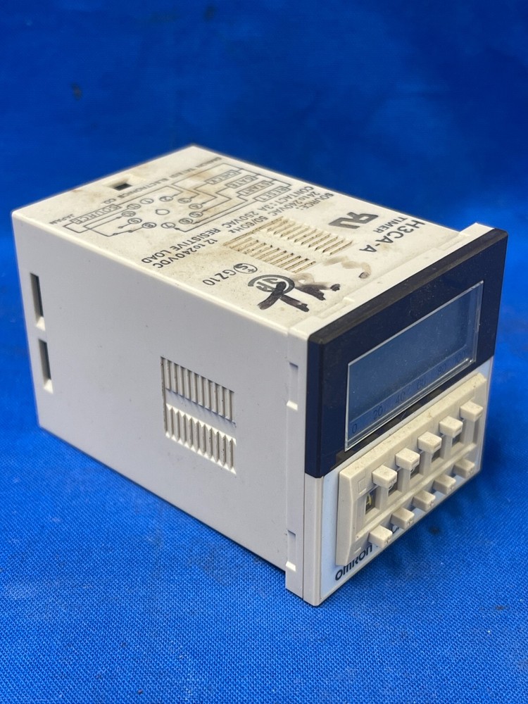 OMRON H3CA-A SOLID-STATE DIGITAL MULTI-FUNCTION TIMER