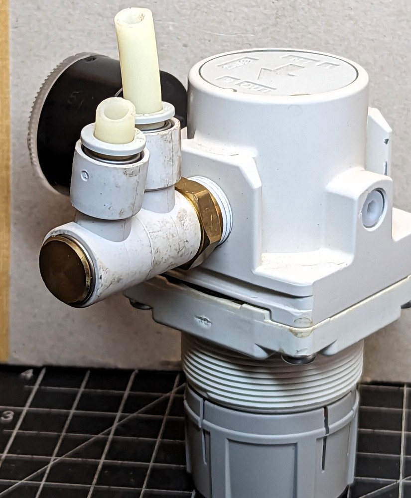 SMC AR30-03G-A Regulator, AR MASS PRO Working Pull [B4S3#5