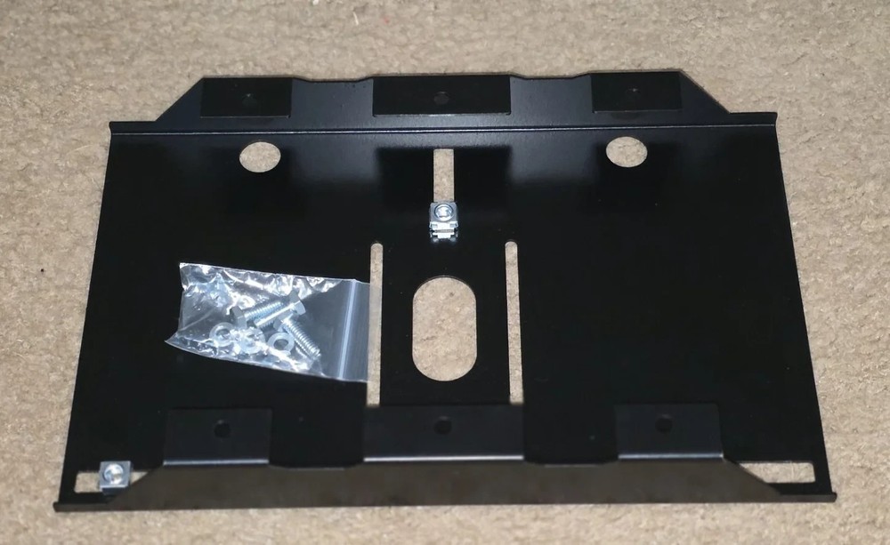 Everett Manufacturing Wall Pack Mount for vertical R-Panel