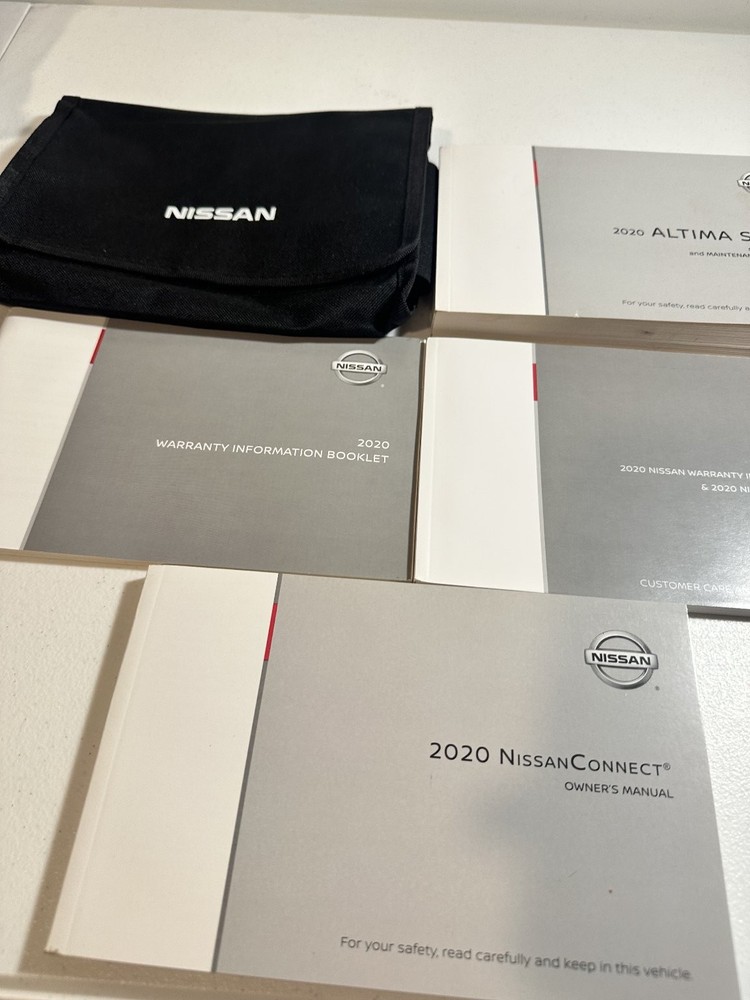 Nissan 2020 Altima Owners Manual Set