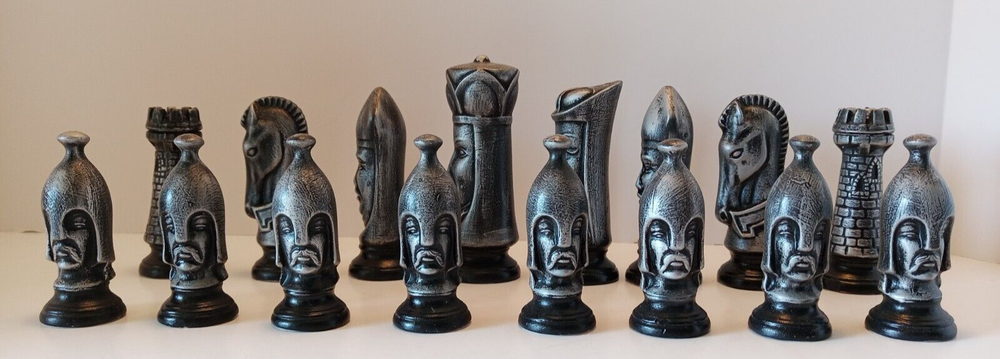 ♟️VTG. Ceramic Duncan Mold Chess Pieces Hand Painted Complete Set No Board