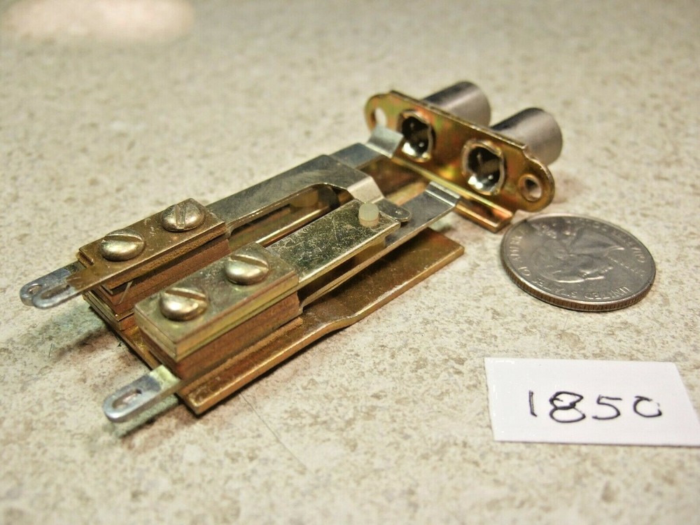 Switchcraft MT388 M641/11-1 Long Frame Twin Phone Jack - New!