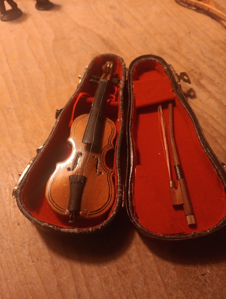 Mini Vintage Wood Violin In Case