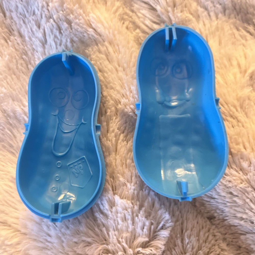 Vintage 1991 Play Doh Nutty Putty Silly Peanut Shaped Blue Container