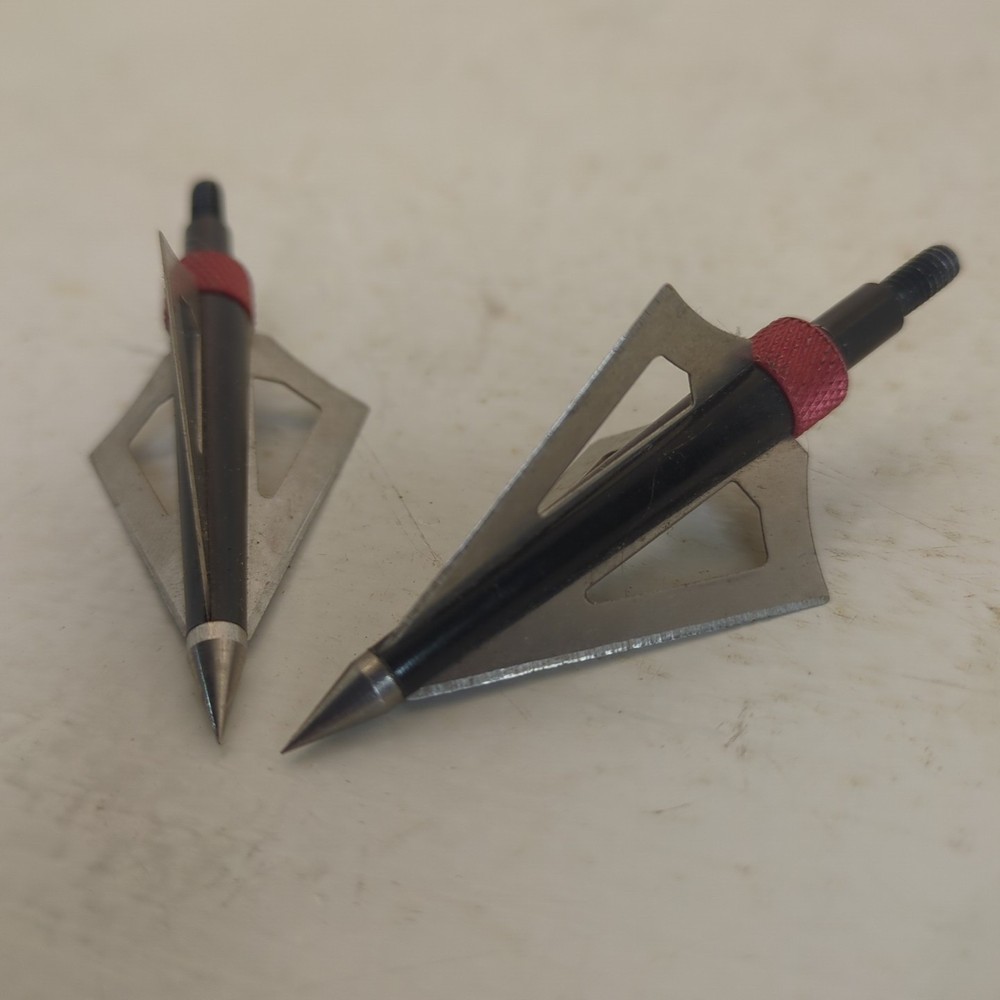 2 - Used 3-Blade Fixed-Blade Broadheads