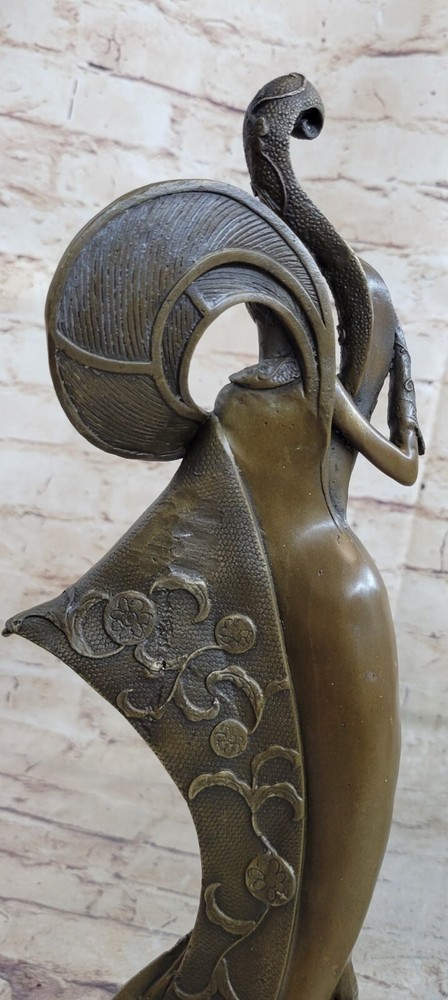 Handcrafted Museum Quality Classic Artwork Signed Original Bronze Sculpture