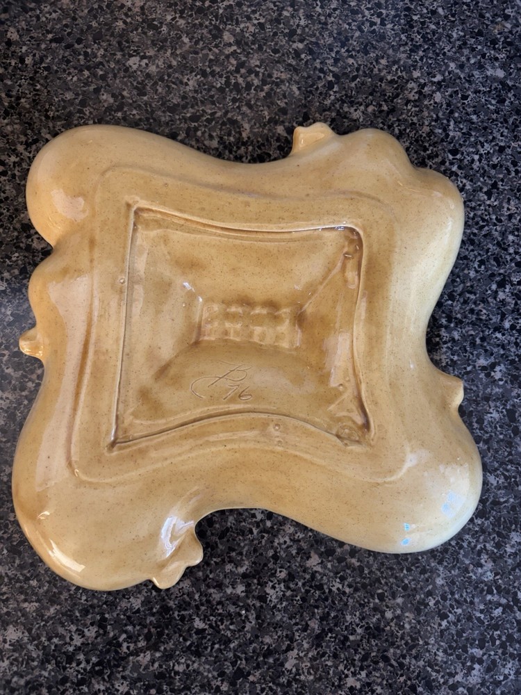 Vintage 1976 Scroll Fish Ceramic Ashtray Gold/Yellow