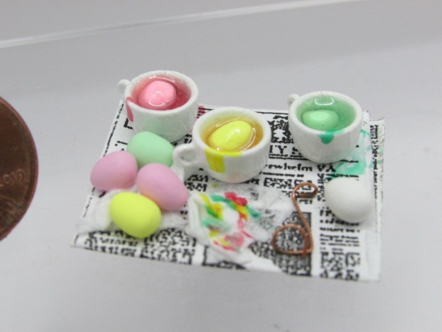 Dollhouse Miniature Replica Easter Egg Dying Set Complete with Eggs LA106