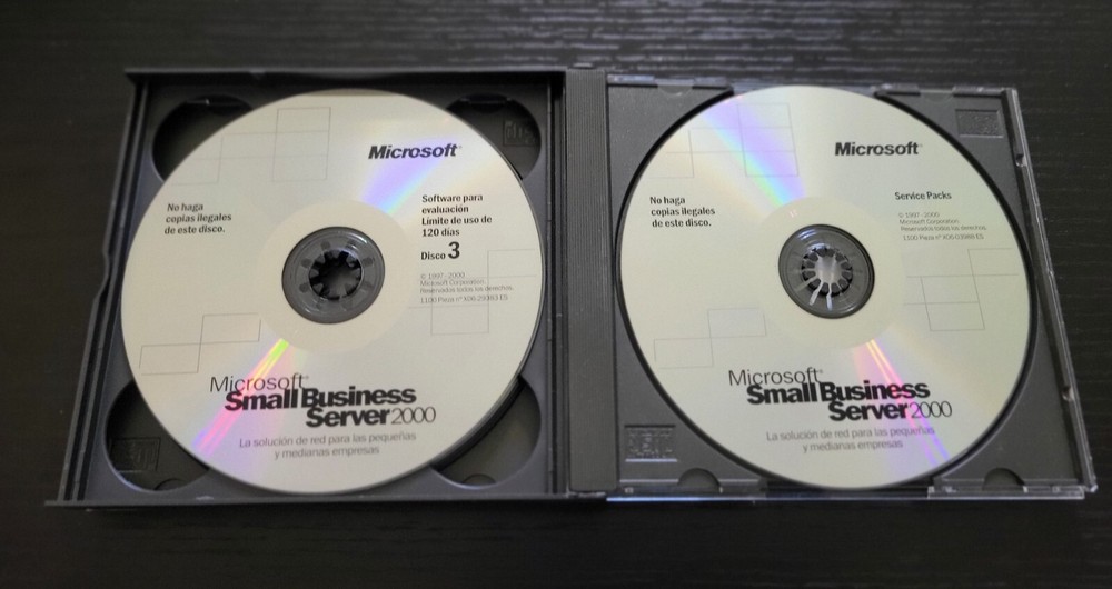 Microsoft Small Business Server 2000 in Spanish - Rare finding