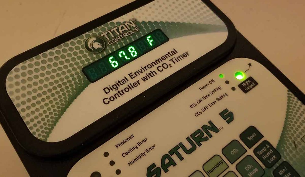 Titan Controls Saturn 5 Digital Environmental Controller, Classic Series