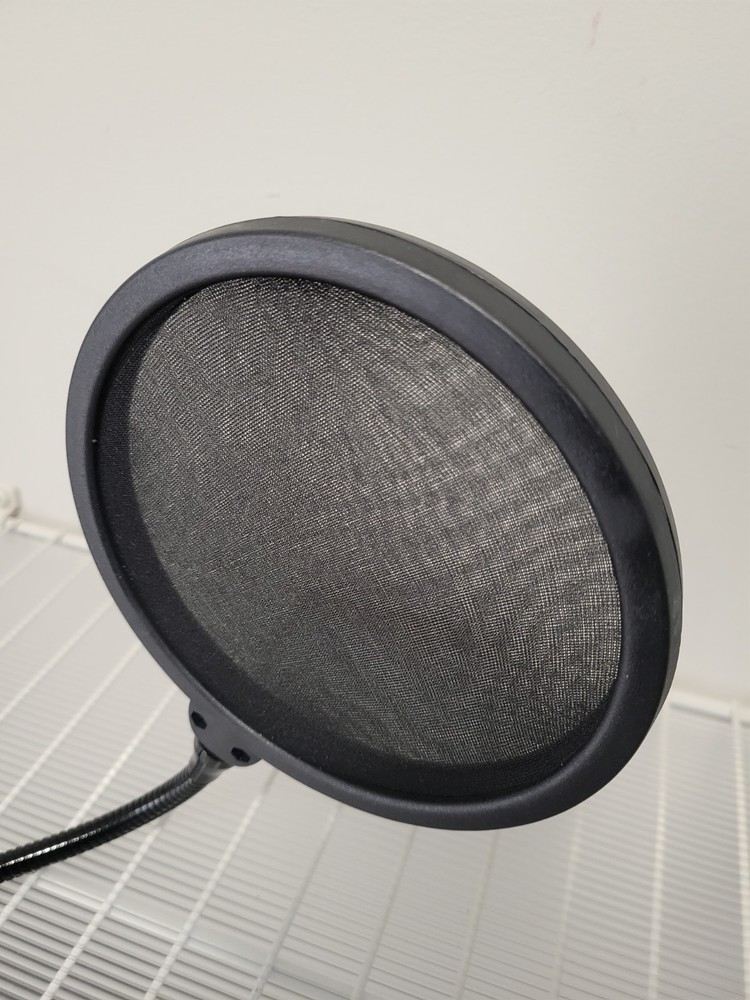 Logitech Yeti GX Microphone W/ Samson Pop Filter - Pre-owned Excellent Condition