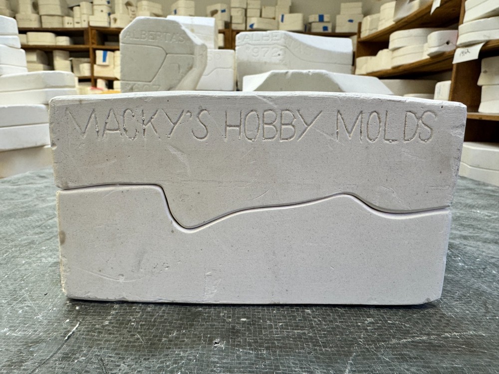 VINTAGE MACKY'S CERAMIC MOLD #131 OWL