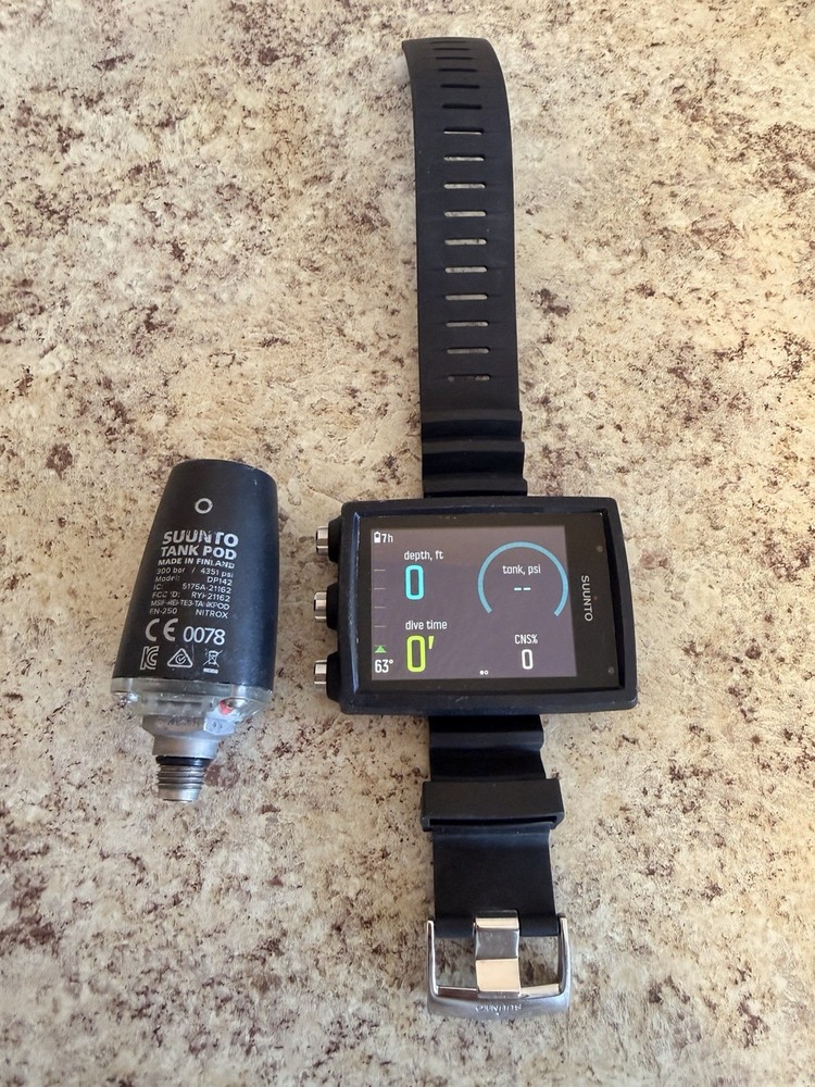 Suunto Eon Core Dive Computer with Tank Pod, DW141 & DP142