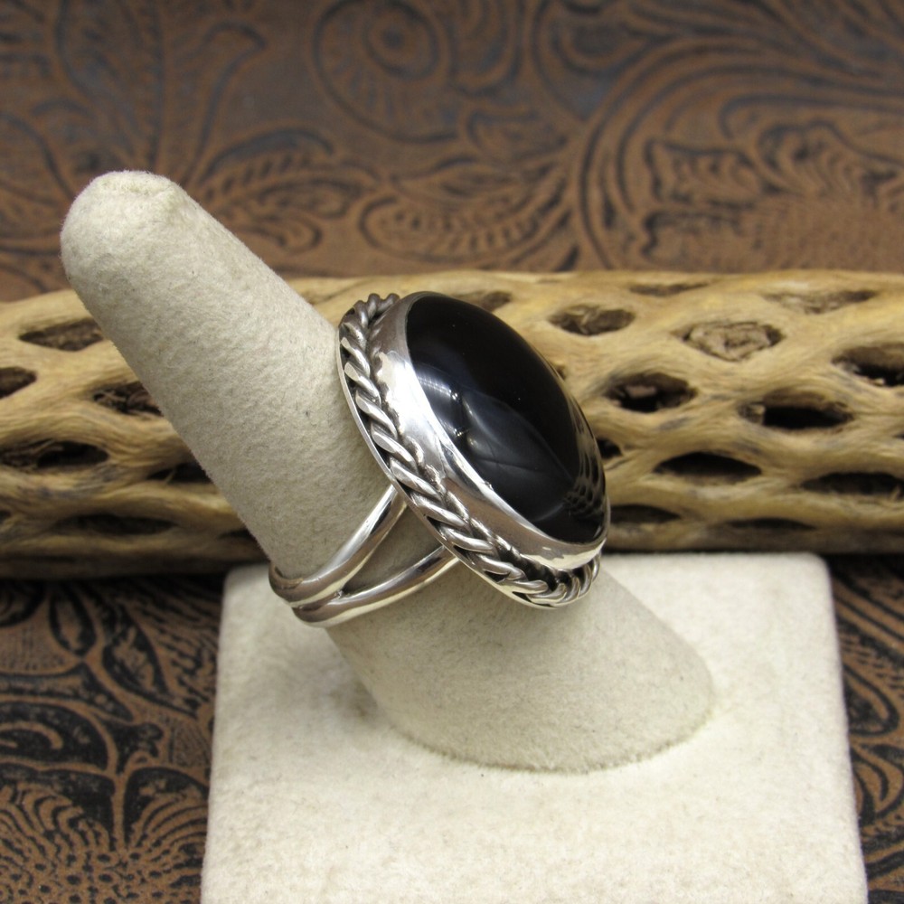 *Sterling Silver and Round Black Onyx Ring Size 8.5