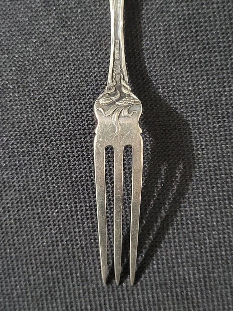 Antique Alvin Iris Pattern Sterling Silver Lemon Fork Art Nouveau c1904