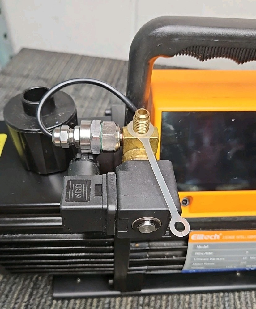 Elitech V700 2-Stage Intelligent Vacuum Pump with Touch Screen