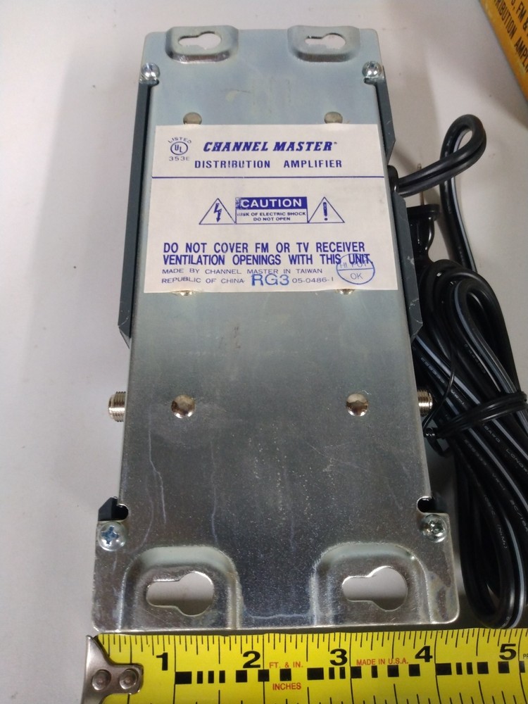 Vtg Channel Master MATV VHF Solid State Distribution Amplifier 30 dB Gain