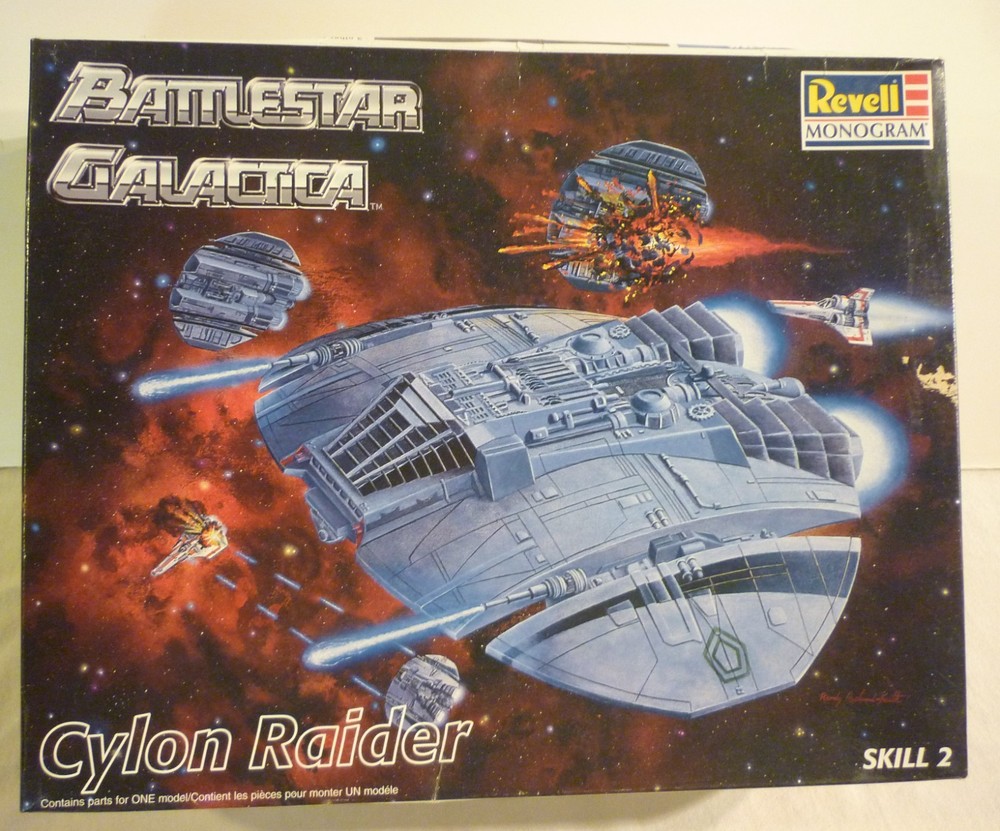 1997 BATTLESTAR GALACTICA CYLON RAIDER INTERCEPTOR