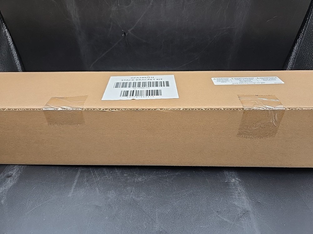 GE 28 in. Washer/Dryer Stack Bracket Kit GFA28KITN - NEW