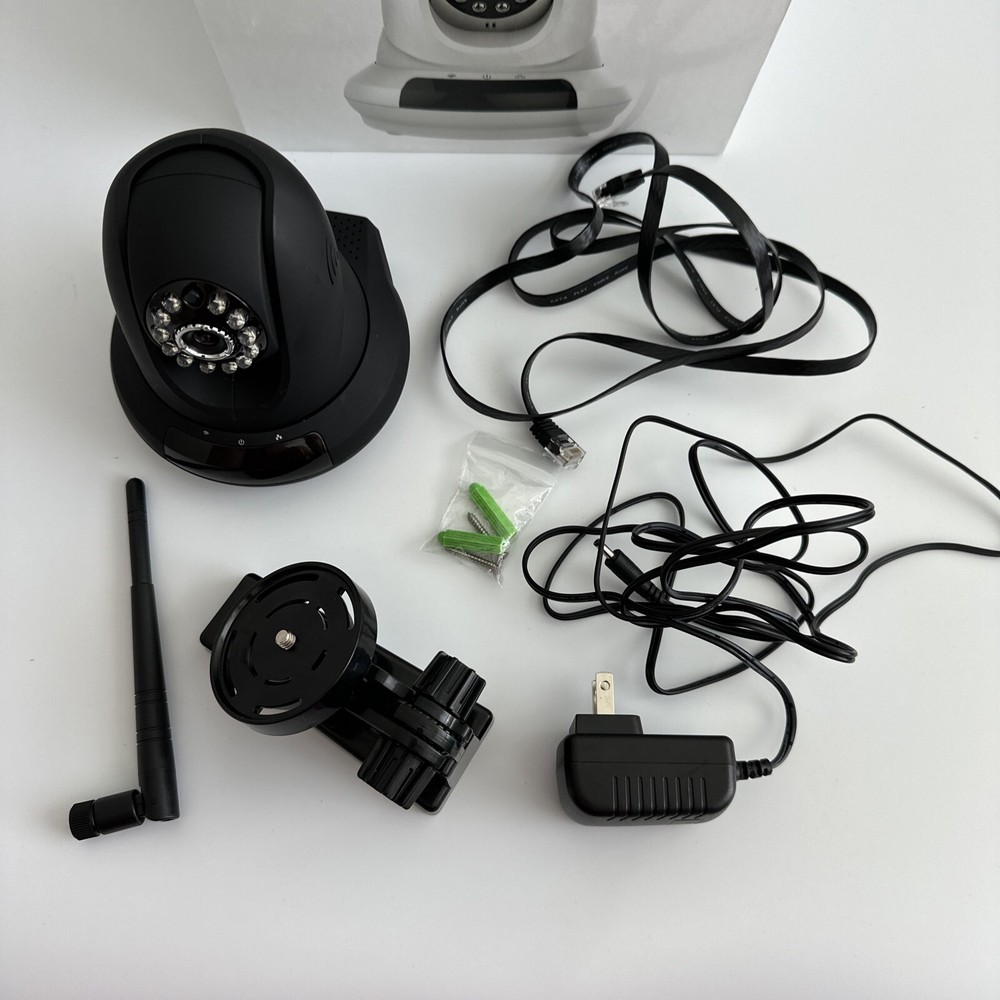 Cloud IP Camera IPC8 New Open Box