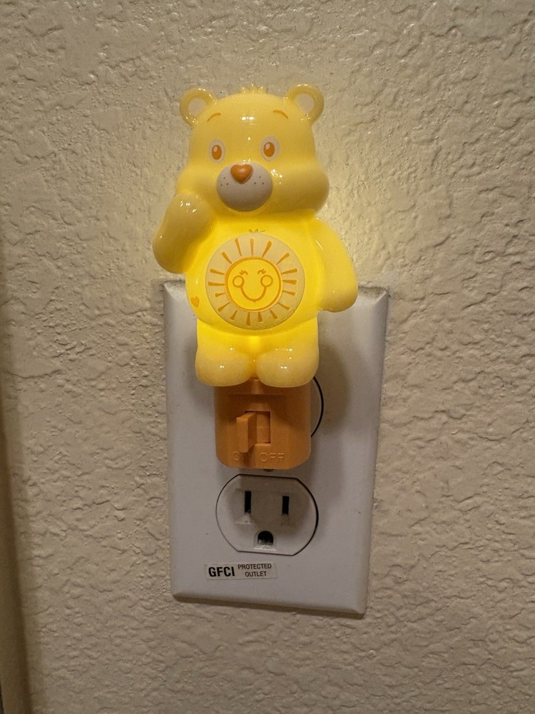 CARE BEARS FUNSHIND BEAR FIGURAL LED NIGHTLIGHT NIP
