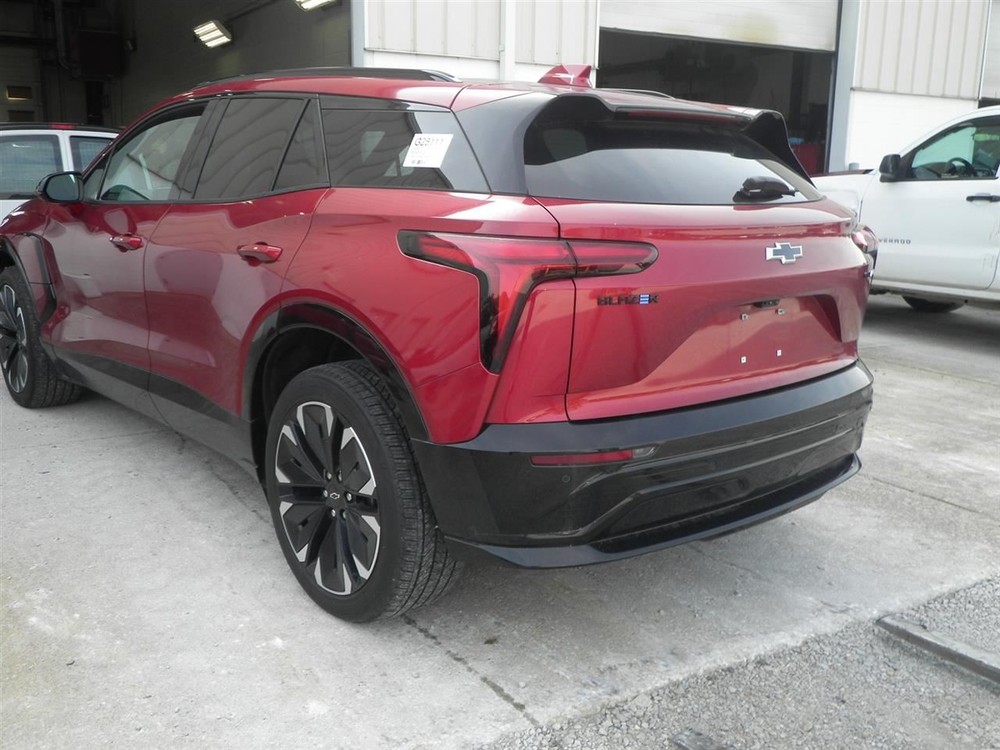 2024 Blazer EV RS Battery Charging Kit