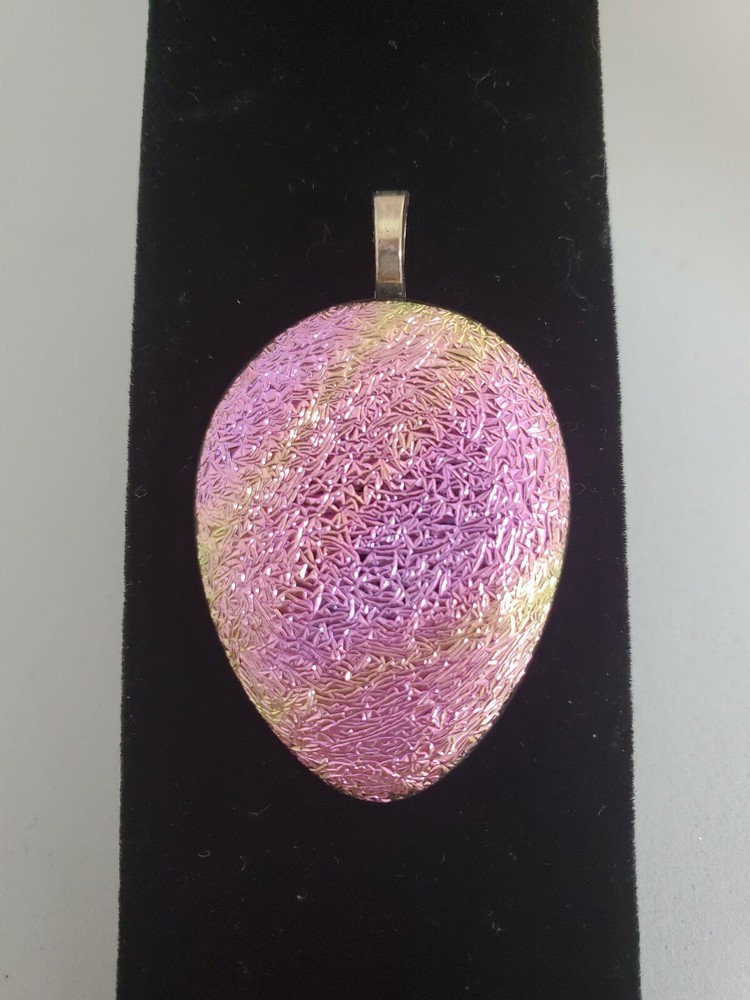 Modern Unsigned Handcrafted Artesian Shiny Pastel Teardrop Pendant J022