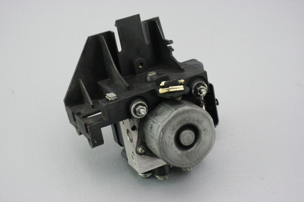 2016 Harley Road Glide Ultra ABS Pump Controller Module Unit Assembly 41100013