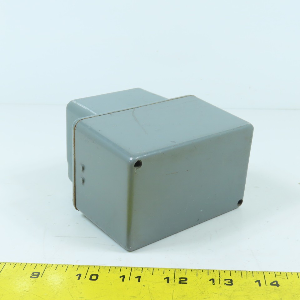Square D BW208 FD 3-Position Spring Return Control Station Up/Down 600V