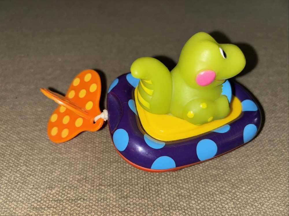 Pull String Bathtub/Swimming Mechanical Toy, Gator Boat by Sassy