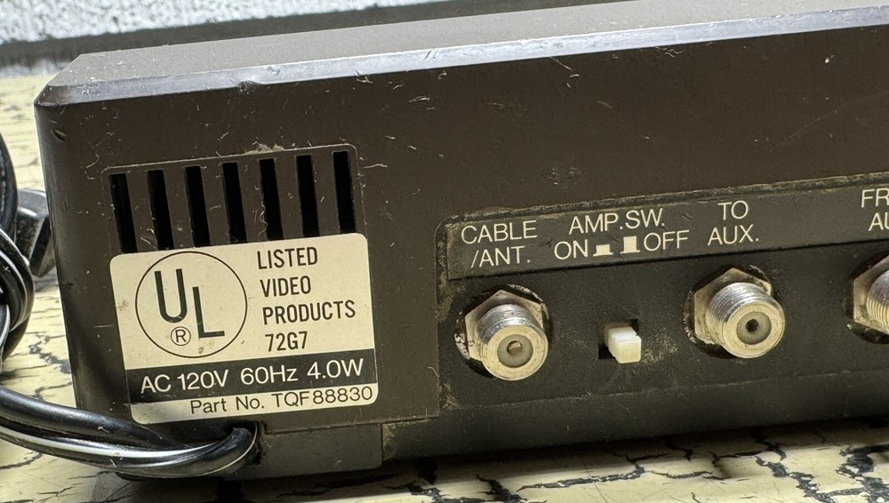 VTG Quasar Solid State Amplifier Video Controller Center Model VE581UN Untested