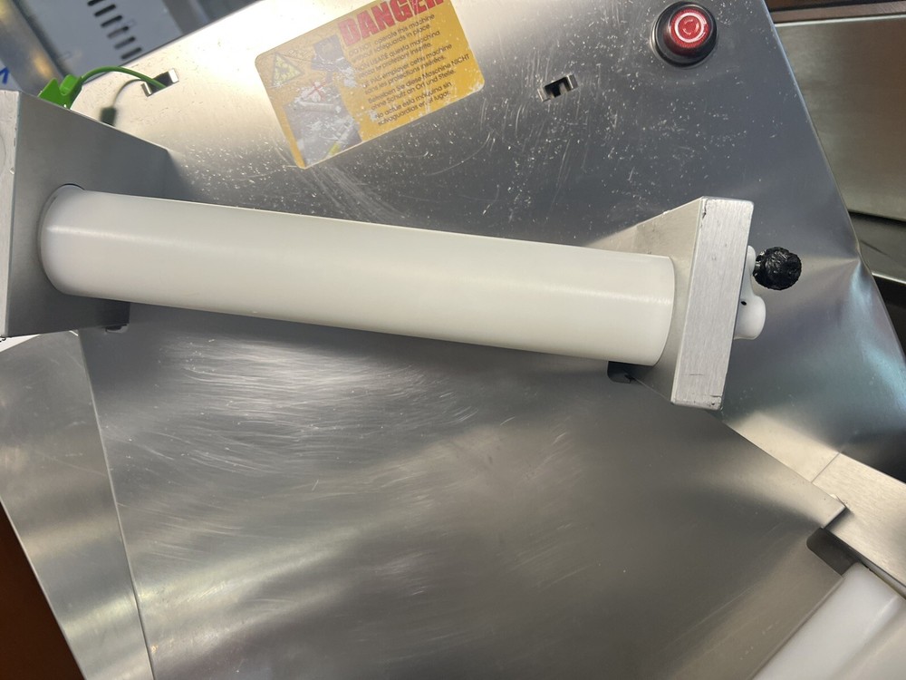 Doyon DL18DP Countertop Double Pass Dough Sheeter, 18" Diagonal Two Rollers 2017