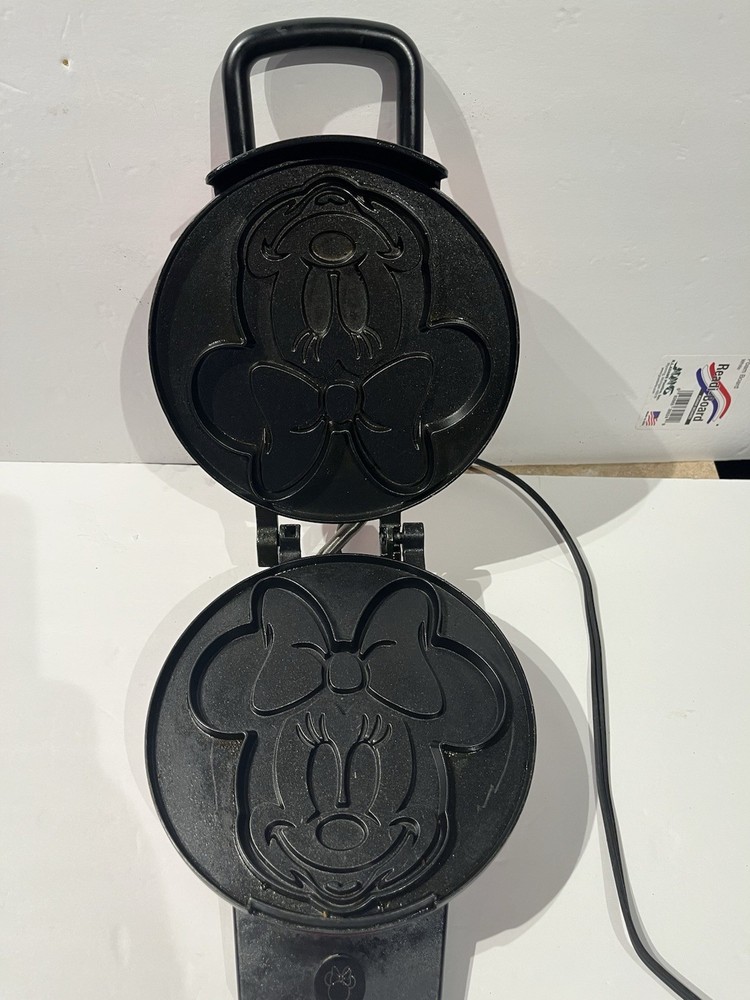 Disney Minnie Mouse Waffle Maker Pink Tested Working#108