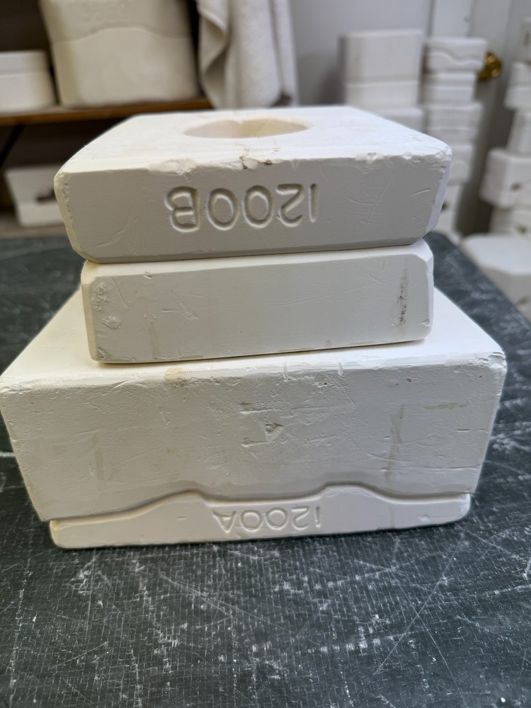 VINTAGE BOOTHE CERAMIC MOLD #1200A/#1200B LACE OVAL BOX W/LID