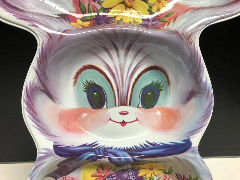 1 Vintage Easter Bunny Rabbit Divided Cookie Treat Plastic Serving Tray