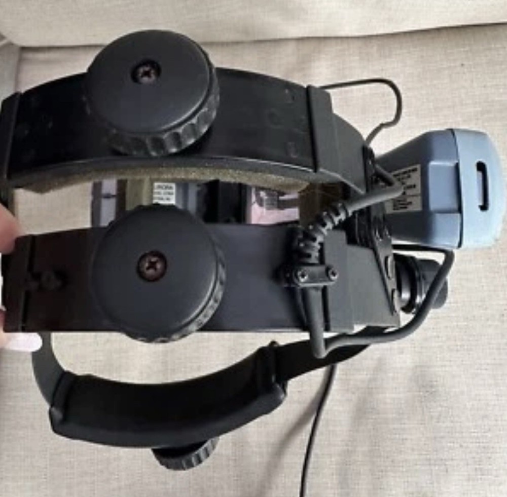 Visionics Low Vision Enhancement System LVES Model LC30A Aurora