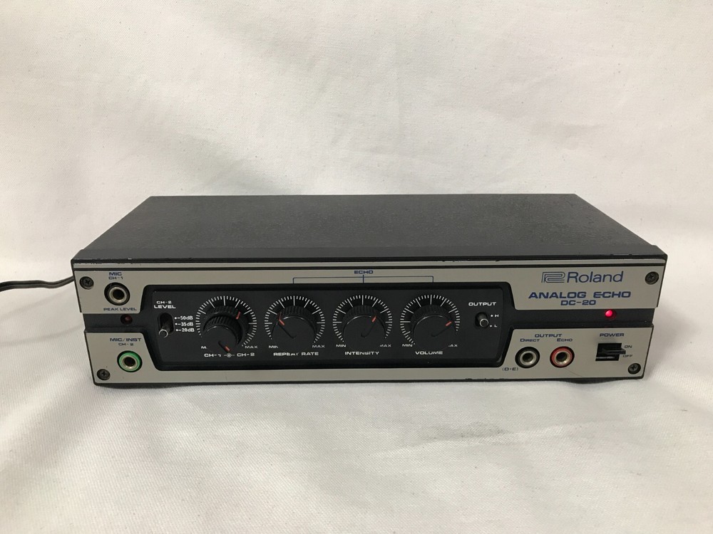 Roland DC-20 Analog Echo Delay Vintage Guitar Effect Box Working