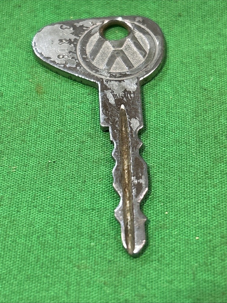 VW Bug Beetle Volkswagen Key 1960’s ?