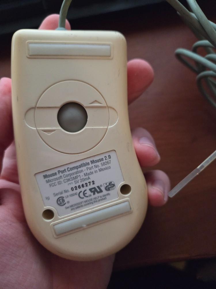 Microsoft 2 Button PS/2 Mouse Port Compatible Mouse 2.0, White - Working, tested