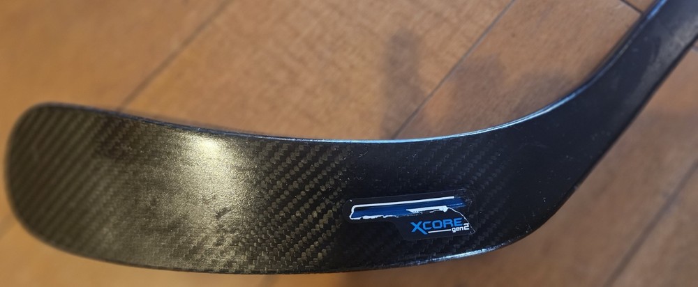 TRUE XC5 Intermediate Hockey Stick Left Hand – Marner Pattern – XCore
