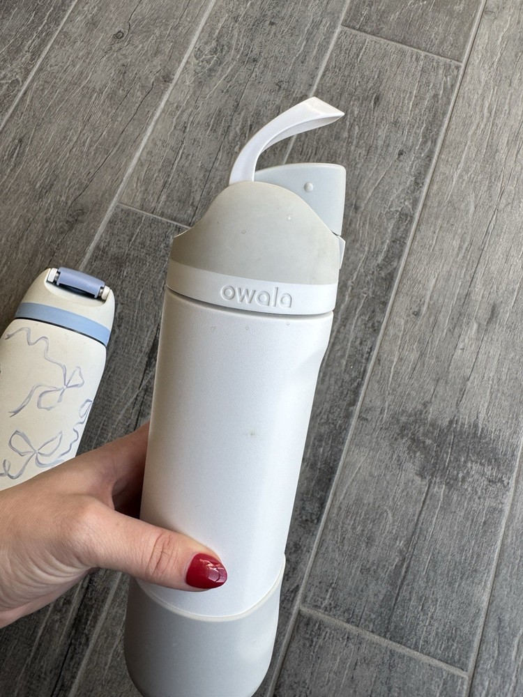 A Bundle Of 2 Owala Water Bottles