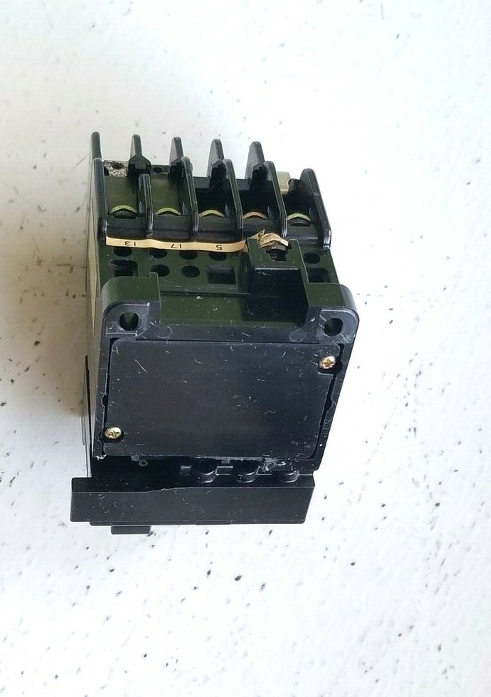 AC MAGNETIC CONTACTOR SRC3631-5-IF