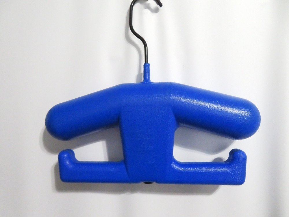 Underwater Kinetics Wetsuit Drying Hanger Heavy Duty Rounded Hollow Plastic USA