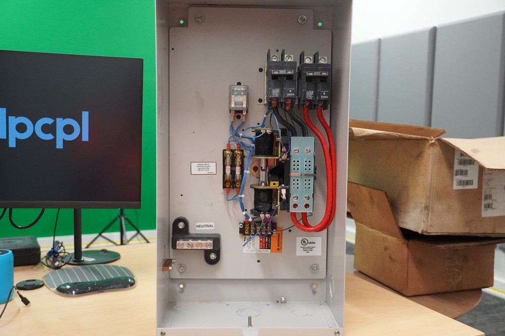 Generac RTSE100A3 Automatic Transfer Switch single phase, two pole, 100A 120/240