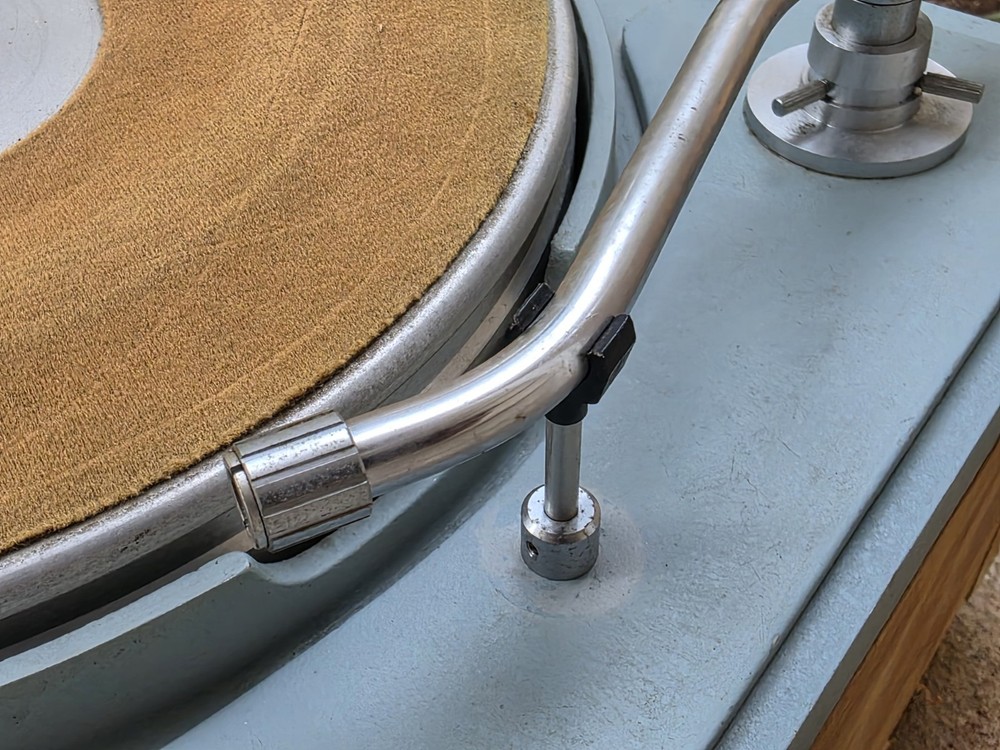 Russco Studio Pro Model B Broadcast Turntable