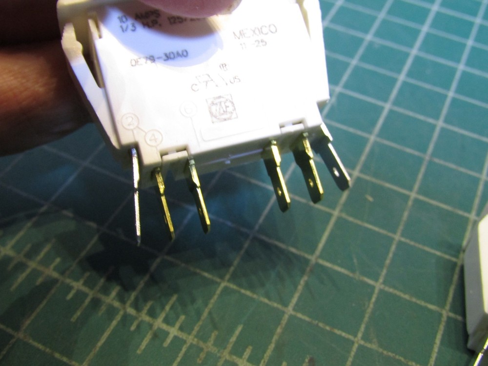 2 – ZF Electronics 0E79-30A0 Switch, Pushbutton, DPDT, NO/NC, Pull to Cheat 10 A