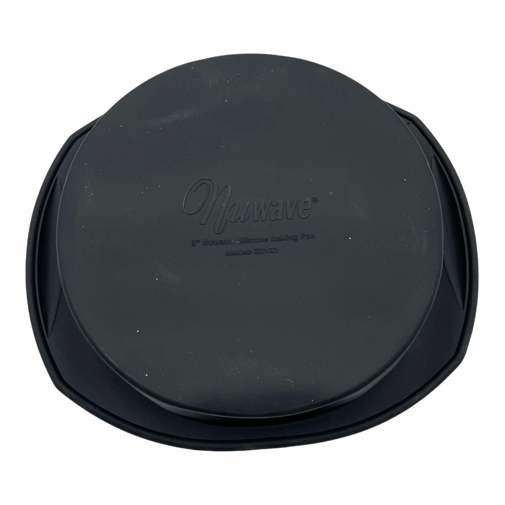 NuWave Silicone Bakeware Baking Set 8x8 Pan, Divider, & 9" Baking Pan Never Used