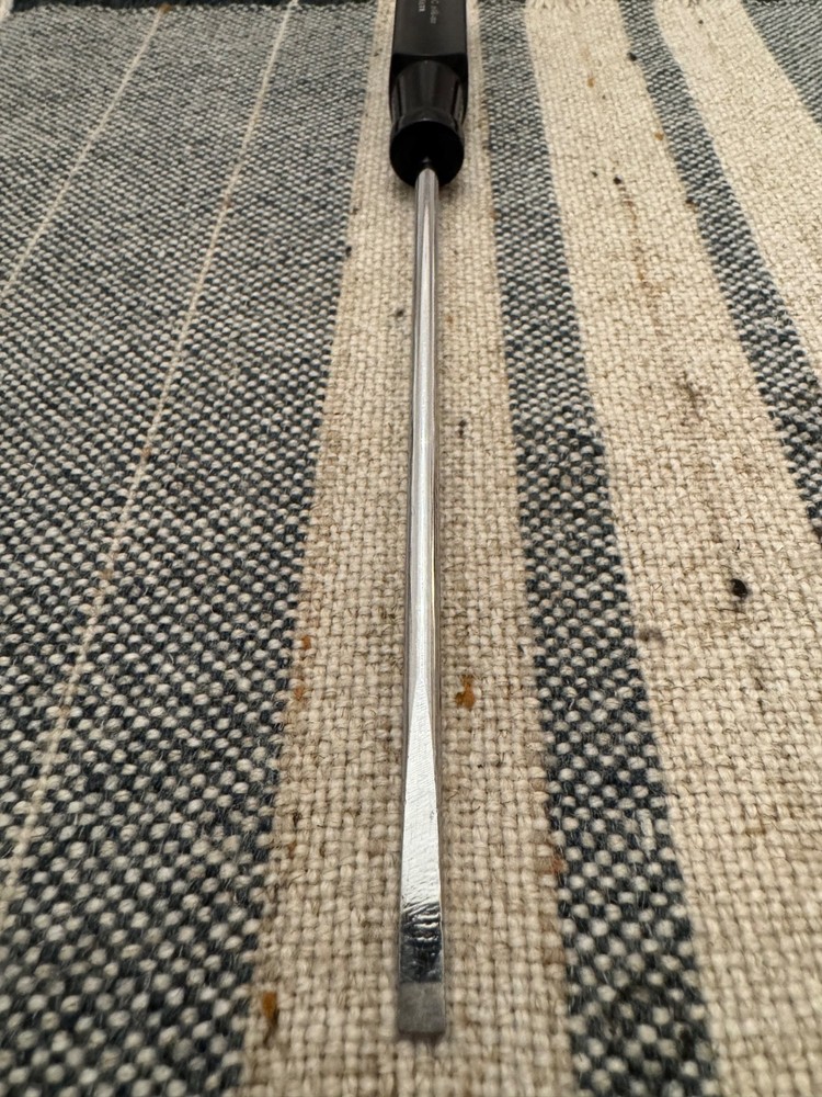 Snap-On SSDE46C Electronic Thin Blade Flat Screwdriver 1/8” Tip Clean